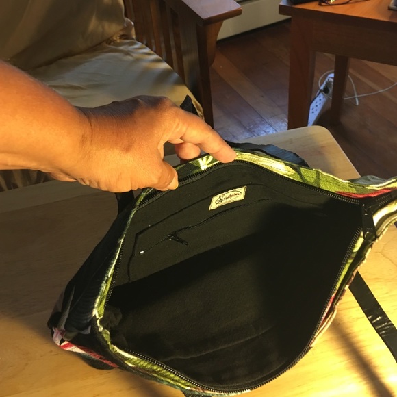 Pocketbook - Picture 3 of 3