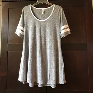 LuLaRoe Perfect Tee