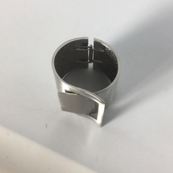 Silver cuff - Picture 2 of 2