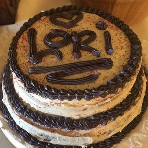 Meet your Posher, Lori