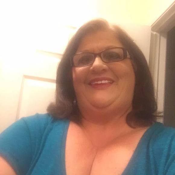 Meet your Posher, Cindy - Picture 1 of 1