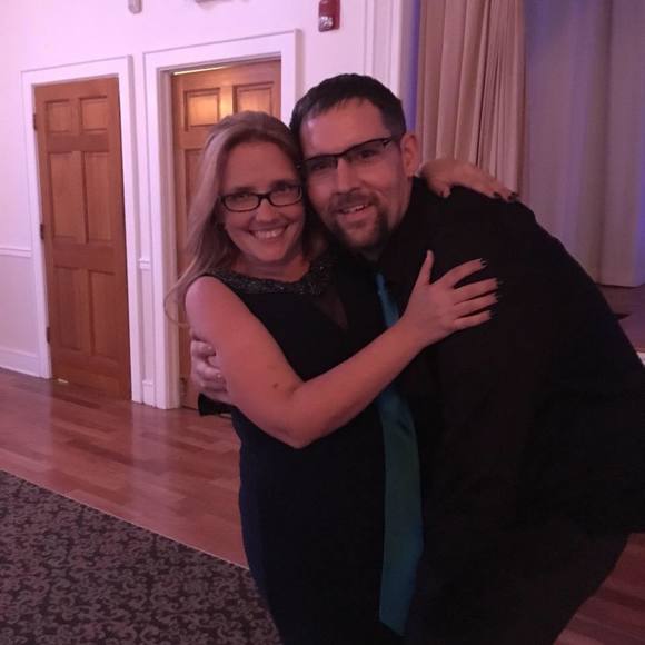 Meet your Posher, Amy - Picture 1 of 1