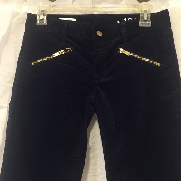 Gap 1969 smooth corduroy navy jeans. Size 26r