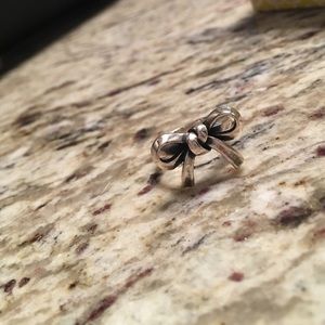 James Avery bow ring