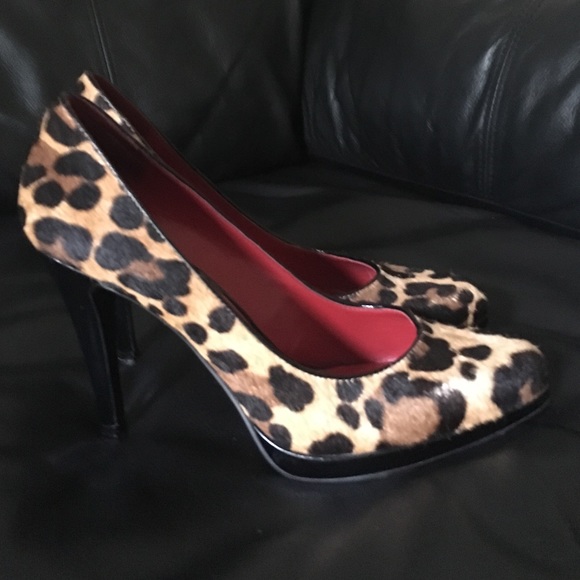 Chic Nine West Cheetah Pumps