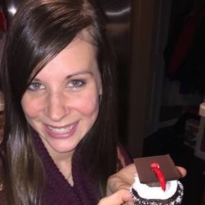 Meet your Posher, Lauren