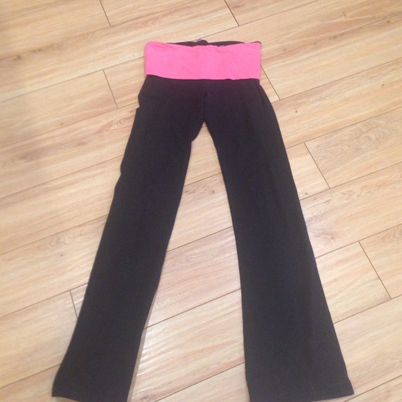 Victoria's Secret yoga pants XS- gently used