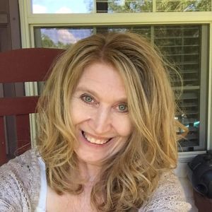 Meet your Posher, Deborah