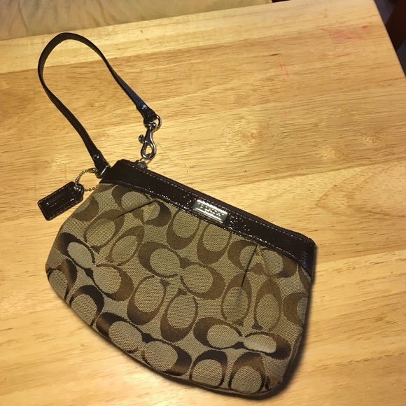 Wristlet - Picture 2 of 2