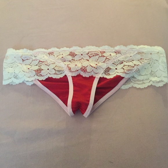 Sexy red and lace bikini cheeky bottom - Picture 1 of 4