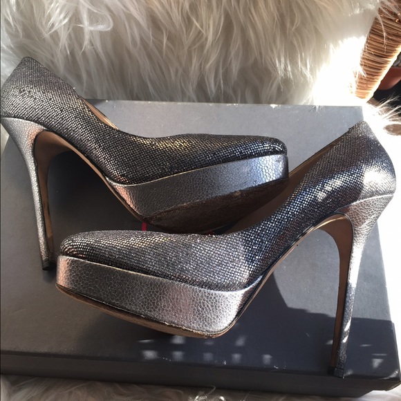 ✨🎁HP🎁✨Jimmy Choo Pumps - Picture 2 of 4