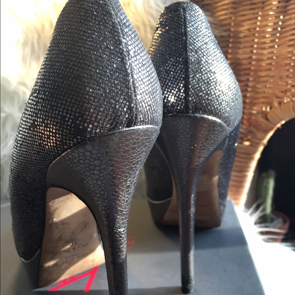 ✨🎁HP🎁✨Jimmy Choo Pumps - Picture 3 of 4