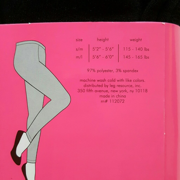 💋Betsey Johnson Leggings - Picture 2 of 3