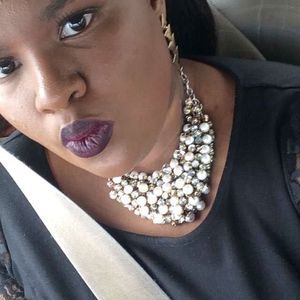 Meet your Posher, Donestia