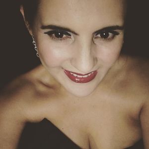 Meet your Posher, Lina