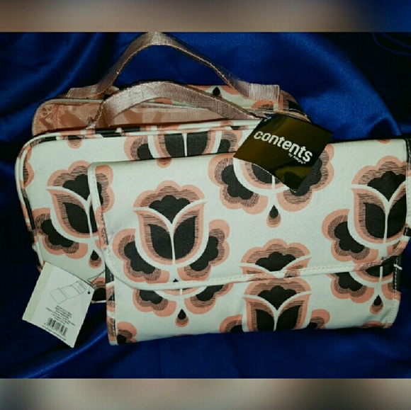 Contents by Allegro makeup travel set