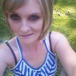 Meet your Posher, Melissia