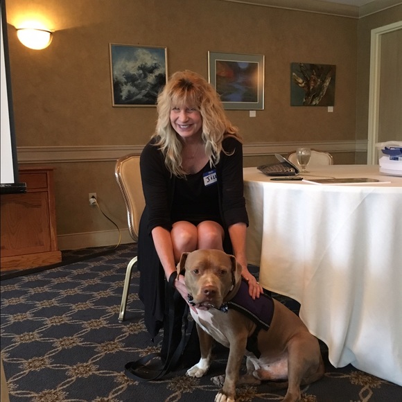 Meet your Posher, Jill - Picture 3 of 4