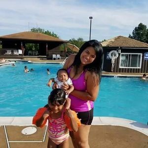 Meet your Posher, Ana