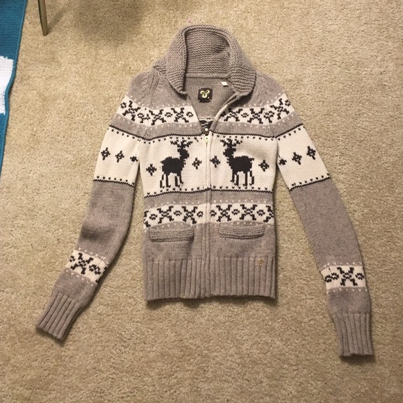 Aritzia Winter Zip Up