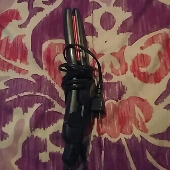 ConAir Straighter - Picture 2 of 2