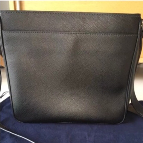 ***SOLD ON TRADESY***PRADA MESSENGER BAG - Picture 4 of 4
