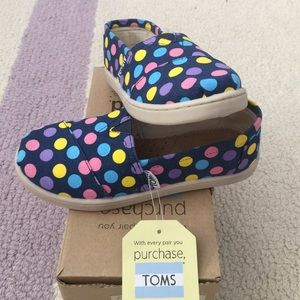 Girls toms