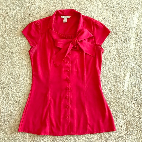 Red banana republic blouse with ribbon