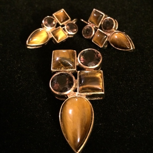 Pendant with matching earrings