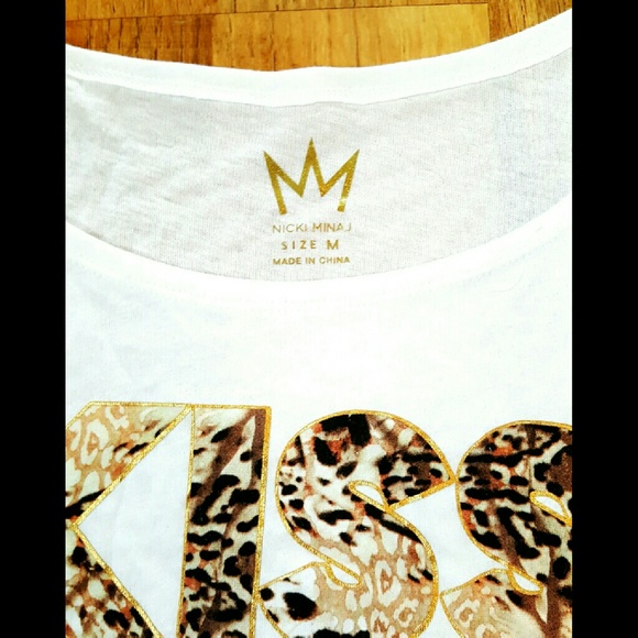 ❌SOLD❌ GRAPHIC TEE TANK KISS NICKI MINAJ LEOPARD - Picture 2 of 2
