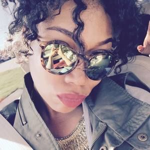 Meet your Posher, Andreia