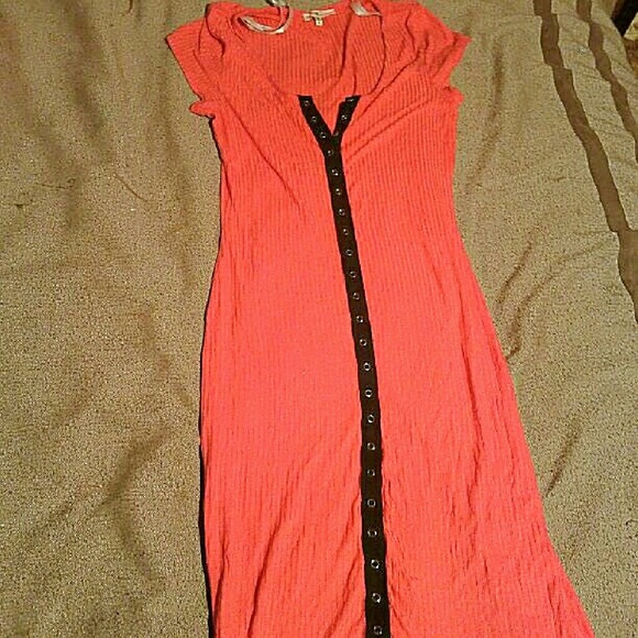 Love Culture orange and black size small