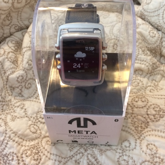 Meta SmartWatch
