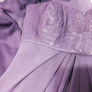 💜 David's Bridal Wisteria Midi Dress 💜