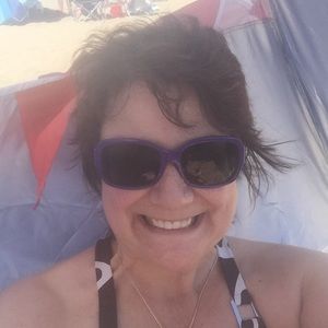 Meet your Posher, Elyse