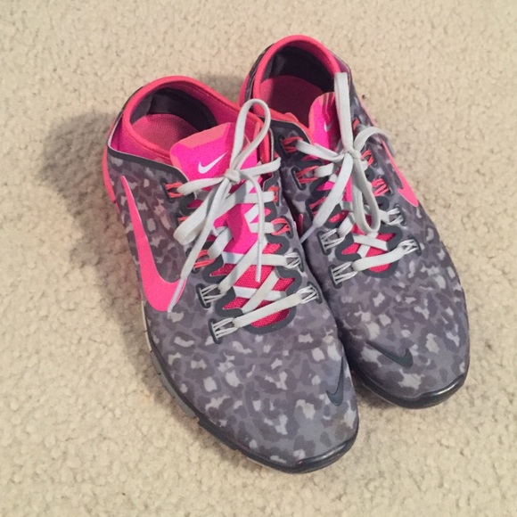 Nike free shoes