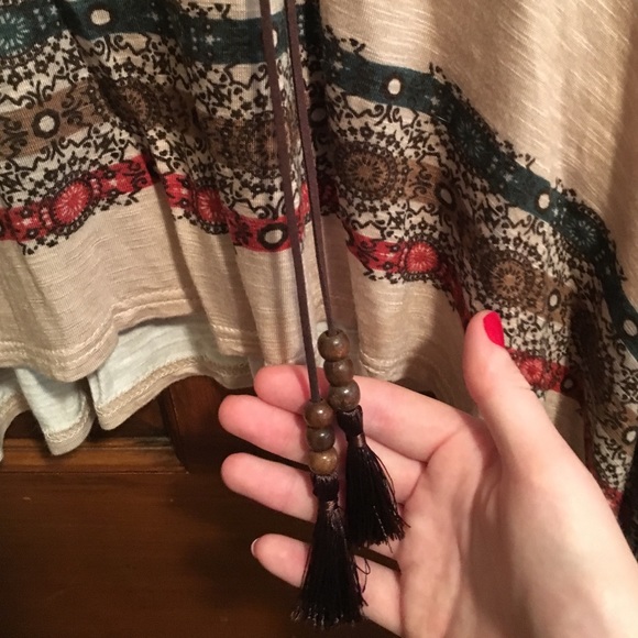 Poncho style crop top - Picture 2 of 3