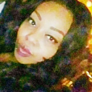 Meet your Posher, Myra