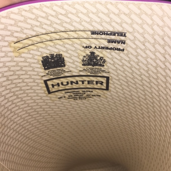 Hard to find magenta Hunter Boots! - Picture 2 of 4
