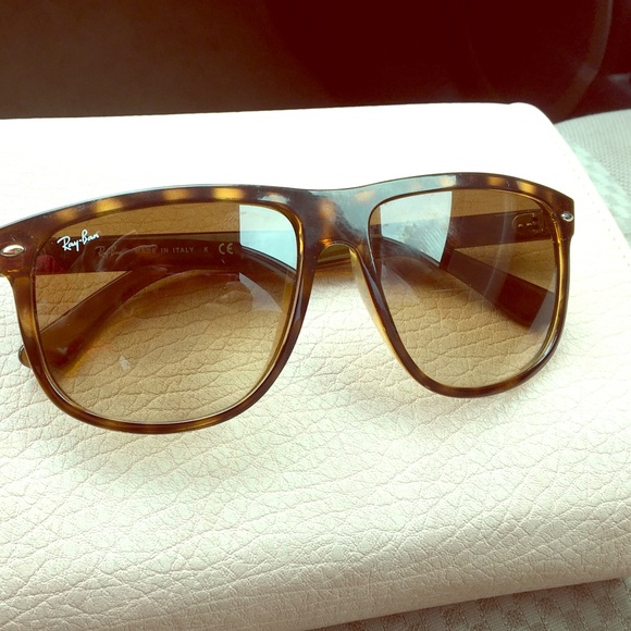 Ray Ban
