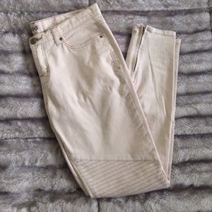 UO Mid-rise Moto Skinny Jean