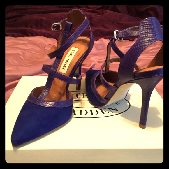 Steve Madden pumps