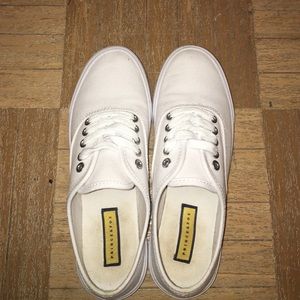 Aeropstale white shoes