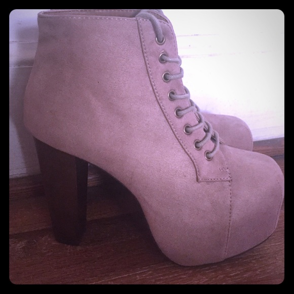 Ankle booties - Picture 1 of 3