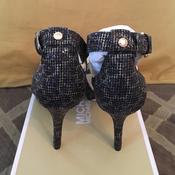 New MK shiny heels - Picture 2 of 4