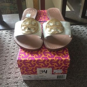 Tory burch sandals