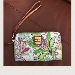 Dooney & Burke Wallet/Wristlet