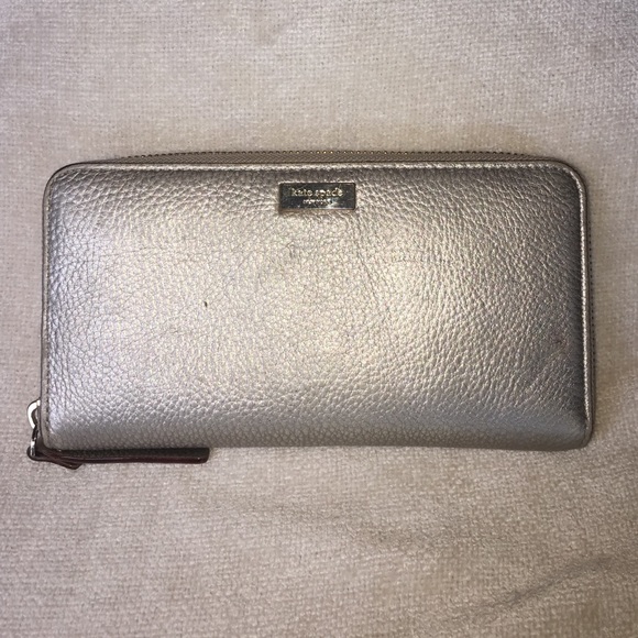 Kate Spade Silver Wallet