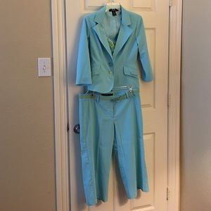 Rampage 3-pc Capri pant suit