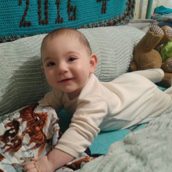 Meet your Posher, Amber - Picture 2 of 8